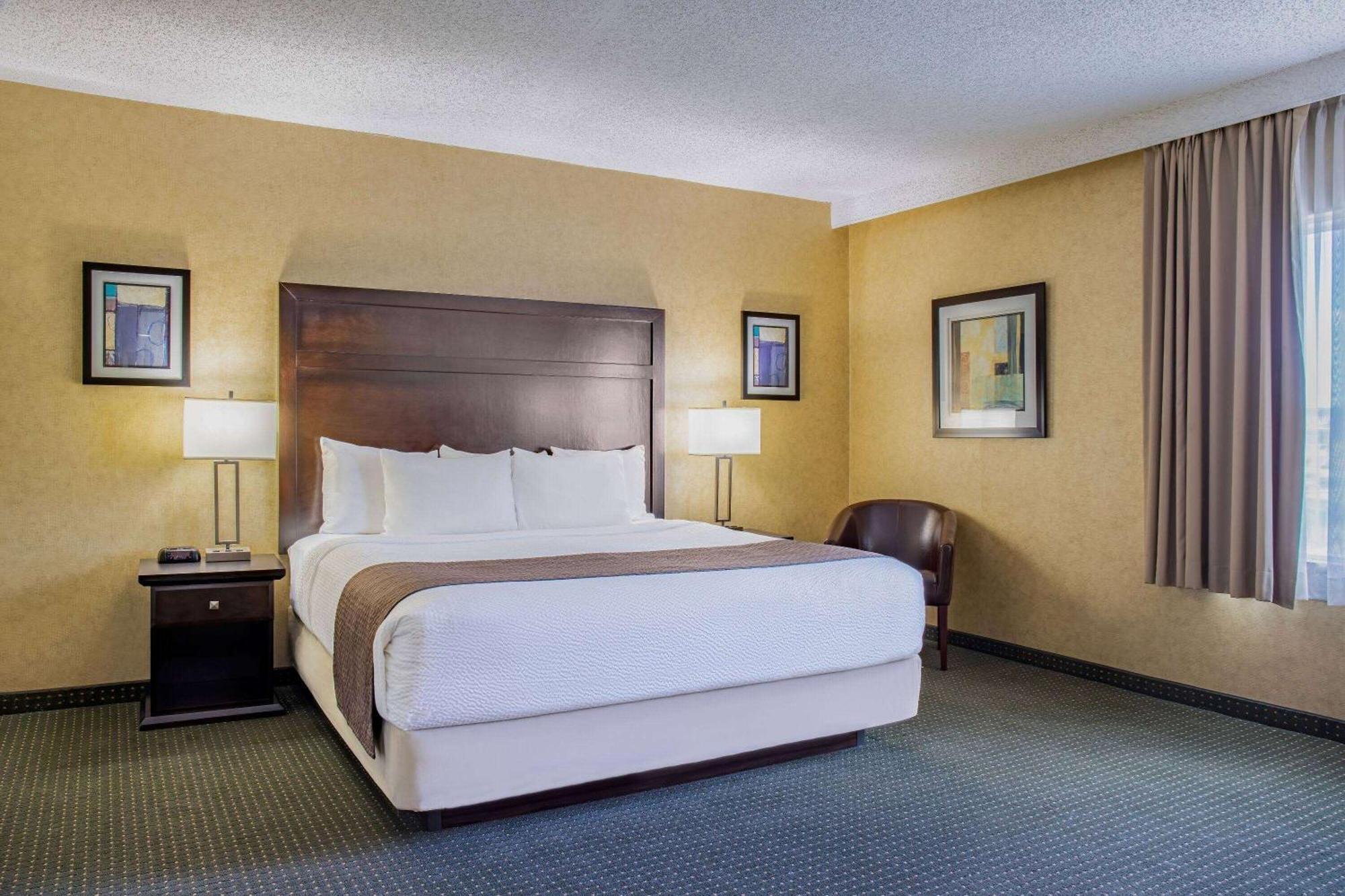 Days By Wyndham Conference Centre 3*